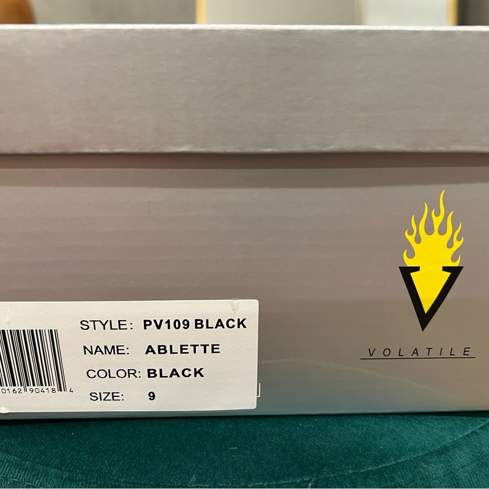 Volatile Black Sneakers - Size 9